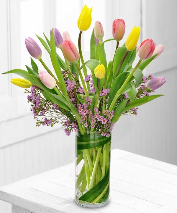 Cách Cắm Hoa Tulip Đơn Giản Nhưng Sang Trọng